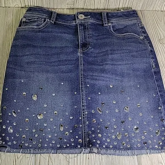 Inc Mid Rise Jean Skirt Jeweled Womens Size 2 NWT - Picture 9 of 9